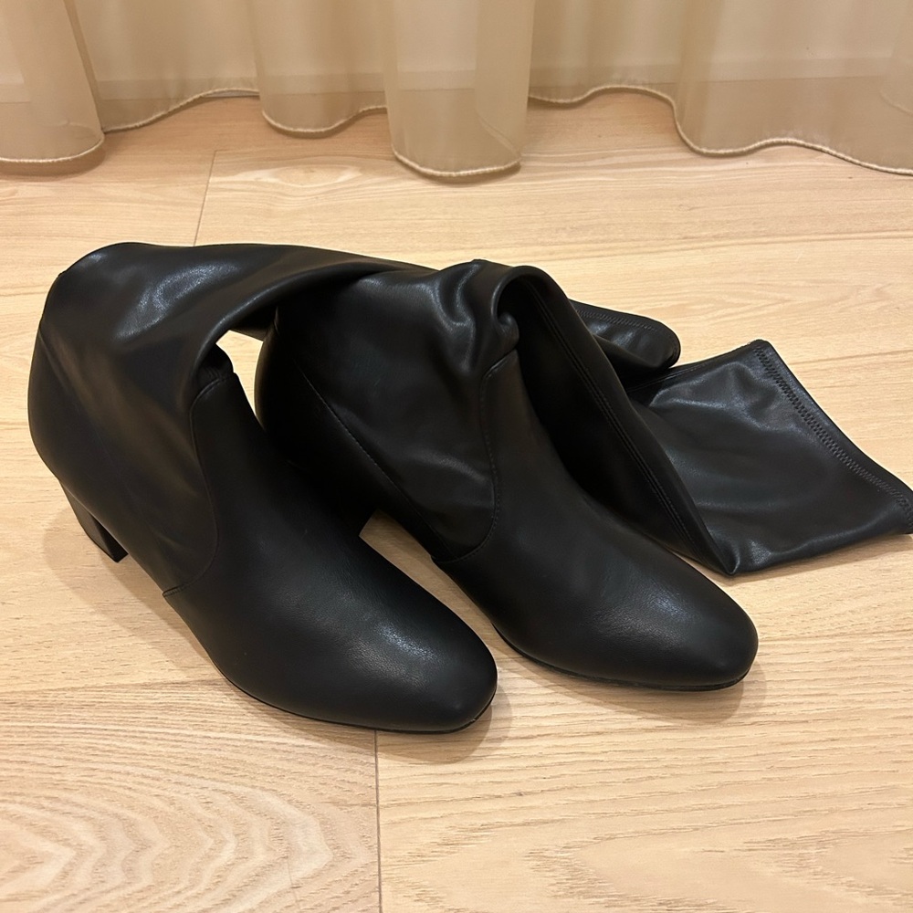 Ferragamo - Picture 3 of 3